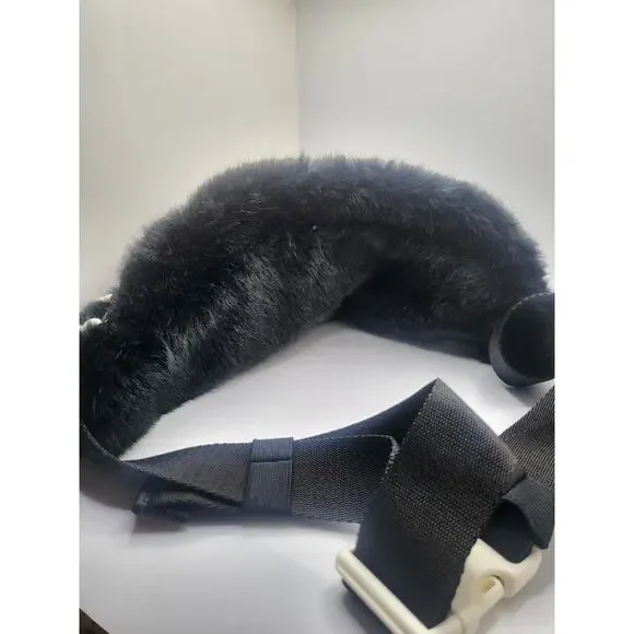 Nike x Olivia Kim Heritage Faux Fur Waist Bag Fanny Pack CT7959-010 - Picture 2 of 11